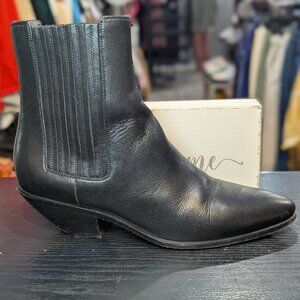 Saint Laurent Chelsea Boots